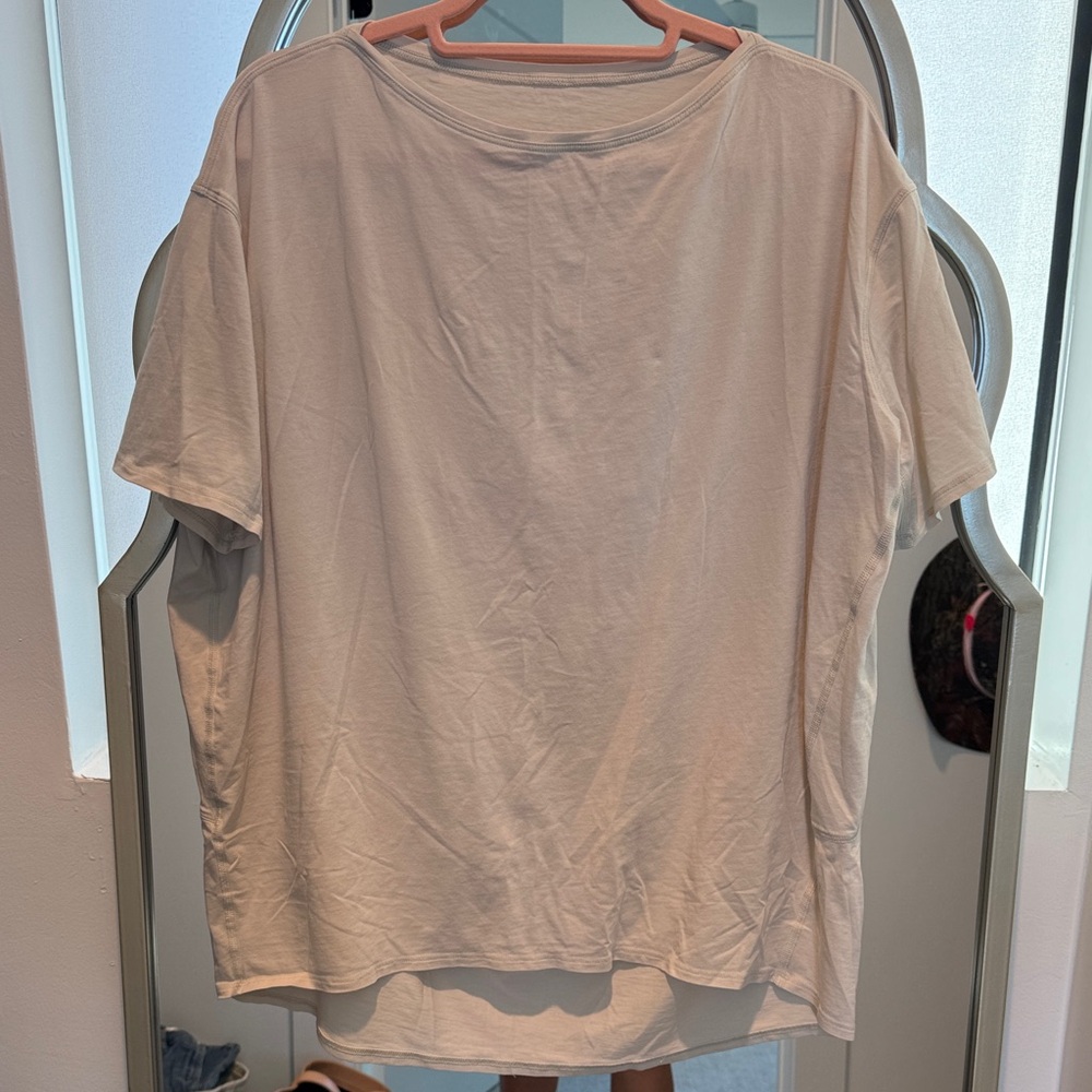 Lululemon top
